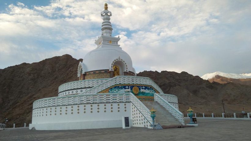 shanti-stupa-5375848_960_720